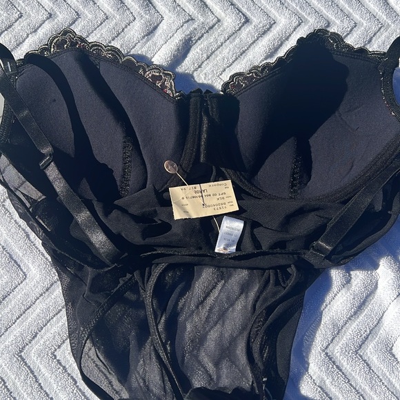NWT Size Large Cup Lady Princess Black high cut bodysuit with embroidery. - Picture 8 of 9